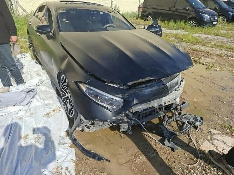 Mercedes-Benz CLS, ön hasarlı